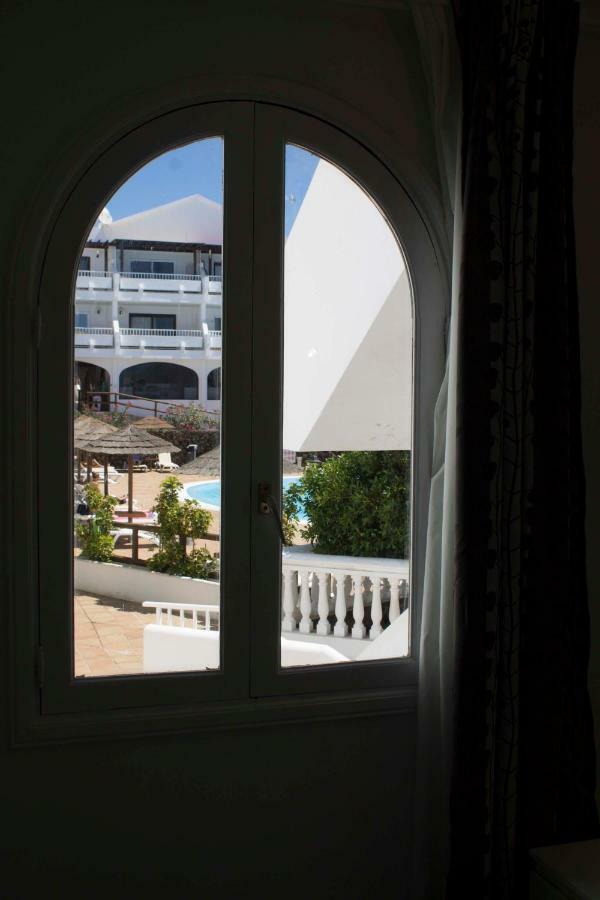 Pistachio Apartment Lanzarote Apartment Costa Teguise Ngoại thất bức ảnh